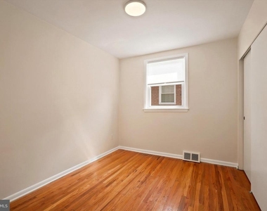 668 Renz Street - Photo Thumbnail 15