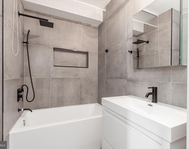 1733 Carpenter Street - Photo Thumbnail 25