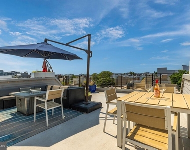 1733 Carpenter Street - Photo Thumbnail 36