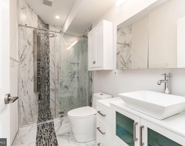 1733 Carpenter Street - Photo Thumbnail 21