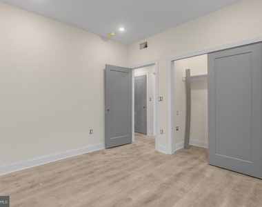 6601 Ridge Avenue - Photo Thumbnail 10