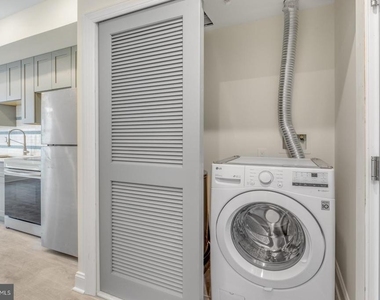 6601 Ridge Avenue - Photo Thumbnail 6