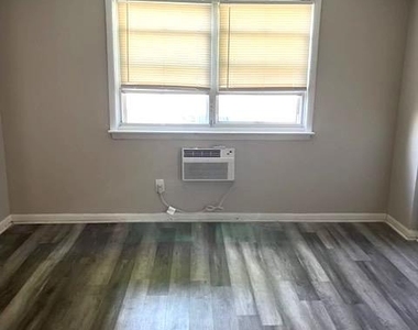 3330 Primrose Road - Photo Thumbnail 4