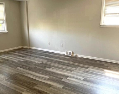 3330 Primrose Road - Photo Thumbnail 3