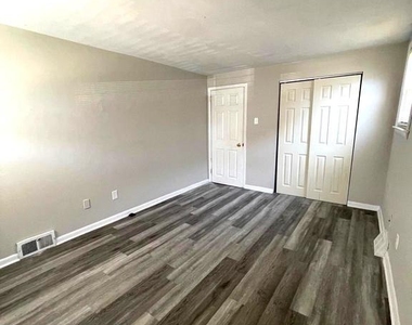 3330 Primrose Road - Photo Thumbnail 19