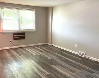3330 Primrose Road - Photo Thumbnail 5