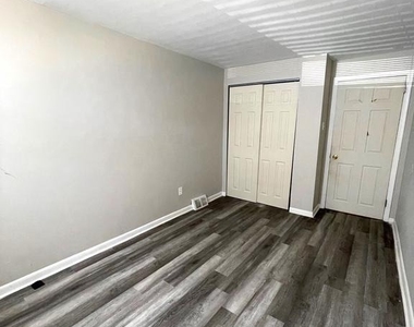 3330 Primrose Road - Photo Thumbnail 17