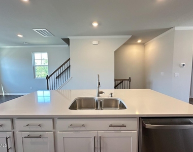 328 Carolina Spgs Boulevard - Photo Thumbnail 8