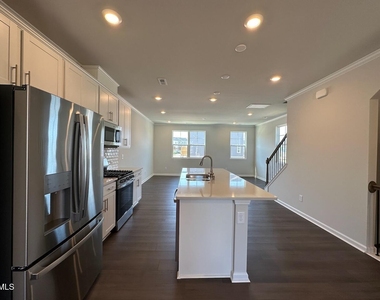 328 Carolina Spgs Boulevard - Photo Thumbnail 7