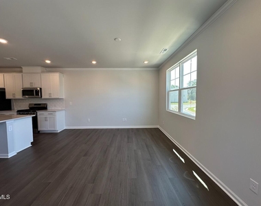 328 Carolina Spgs Boulevard - Photo Thumbnail 12