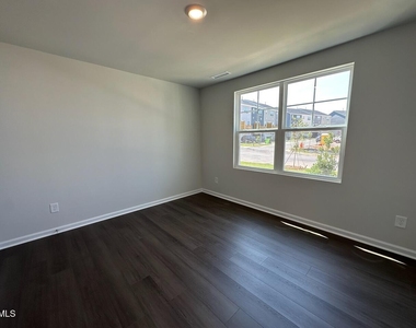 328 Carolina Spgs Boulevard - Photo Thumbnail 3