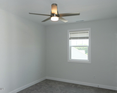 80 Two Creeks Loop - Photo Thumbnail 24