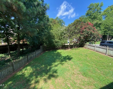 1704 Kingston Heath Way - Photo Thumbnail 16