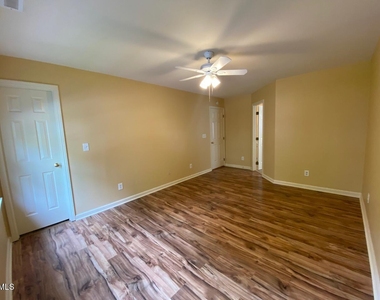 1704 Kingston Heath Way - Photo Thumbnail 14