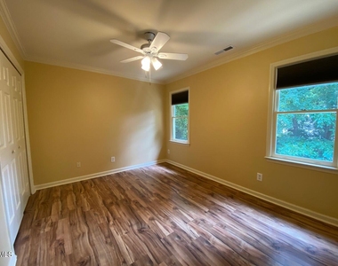 1704 Kingston Heath Way - Photo Thumbnail 18