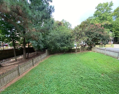 1704 Kingston Heath Way - Photo Thumbnail 21