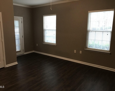 2610 Oldgate Drive - Photo Thumbnail 8