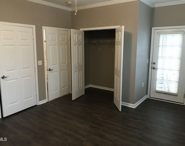 2610 Oldgate Drive - Photo Thumbnail 15