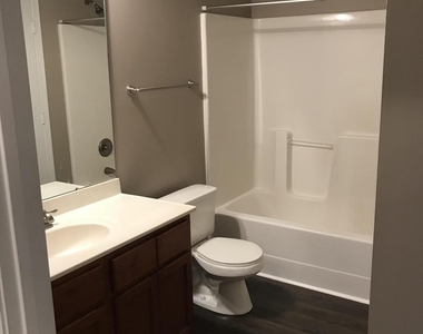 2610 Oldgate Drive - Photo Thumbnail 17