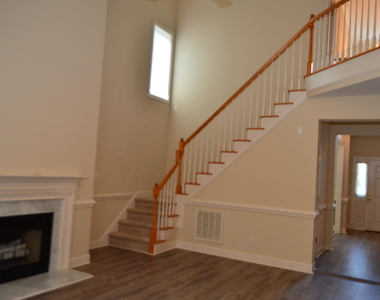 311 Capistrane Drive - Photo Thumbnail 11