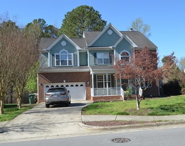 311 Capistrane Drive - Photo Thumbnail 2