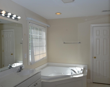 311 Capistrane Drive - Photo Thumbnail 26