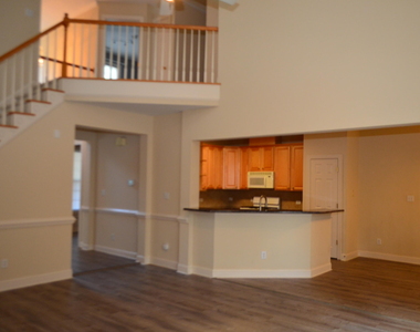 311 Capistrane Drive - Photo Thumbnail 12