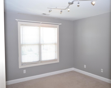 311 Capistrane Drive - Photo Thumbnail 32