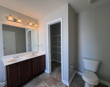 1444 Tamarino Drive - Photo Thumbnail 15