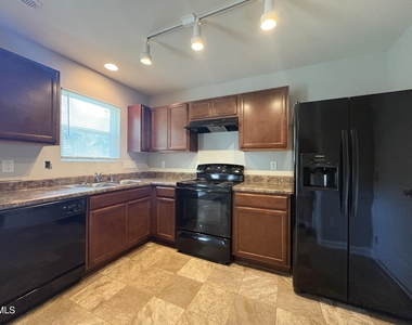 1444 Tamarino Drive - Photo Thumbnail 4