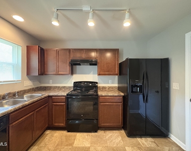 1444 Tamarino Drive - Photo Thumbnail 5