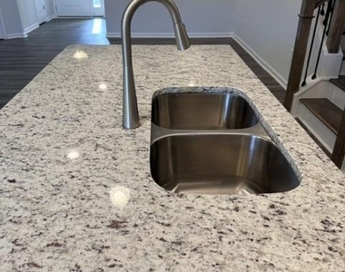 204 Broomside Avenue - Photo Thumbnail 9