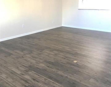 5002 Reedybrook Crossing - Photo Thumbnail 7