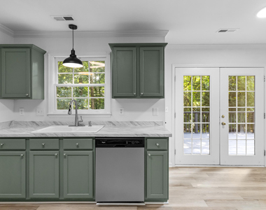 6649 Speight Circle - Photo Thumbnail 12