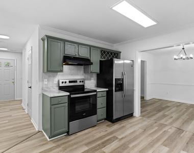 6649 Speight Circle - Photo Thumbnail 13
