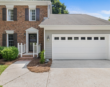 6649 Speight Circle - Photo Thumbnail 3