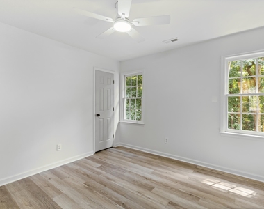 6649 Speight Circle - Photo Thumbnail 27