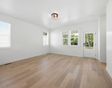 2815 Wilcox Place - Photo Thumbnail 1