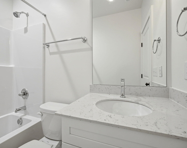 2815 Wilcox Place - Photo Thumbnail 19