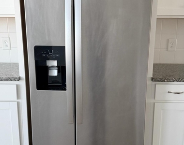 1021 Commack Drive - Photo Thumbnail 9