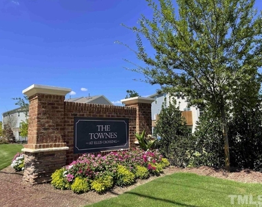 1021 Commack Drive - Photo Thumbnail 40