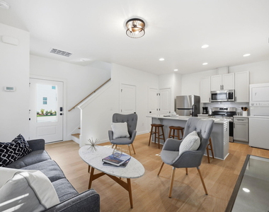 2819 Wilcox Place - Photo Thumbnail 2