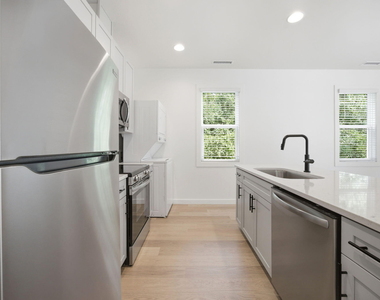 2819 Wilcox Place - Photo Thumbnail 19