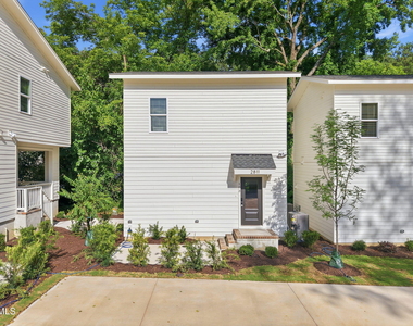 2819 Wilcox Place - Photo Thumbnail 5