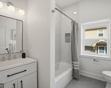 425 Grove Place - Photo Thumbnail 22