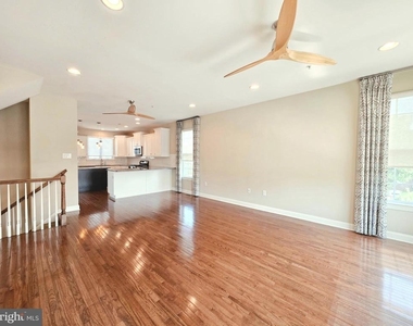 301 W Hamlin Avenue - Photo Thumbnail 8