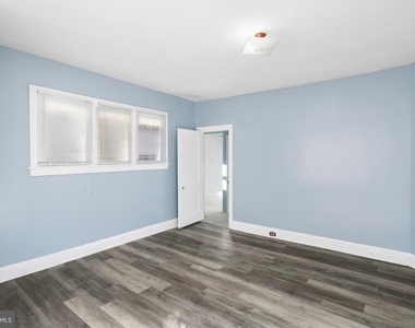 216 Penn Boulevard - Photo Thumbnail 4