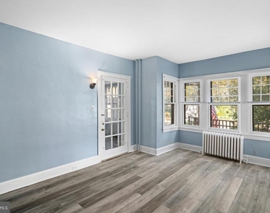 216 Penn Boulevard - Photo Thumbnail 2