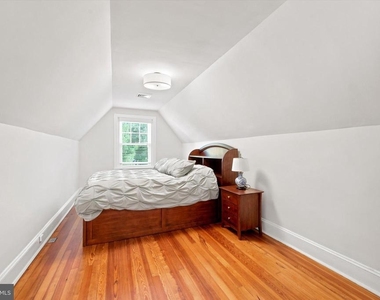 124 Price Street - Photo Thumbnail 9