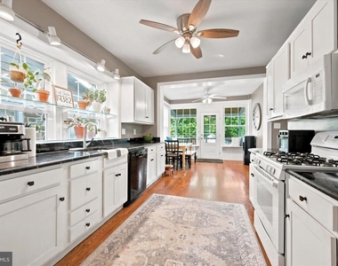 124 Price Street - Photo Thumbnail 14